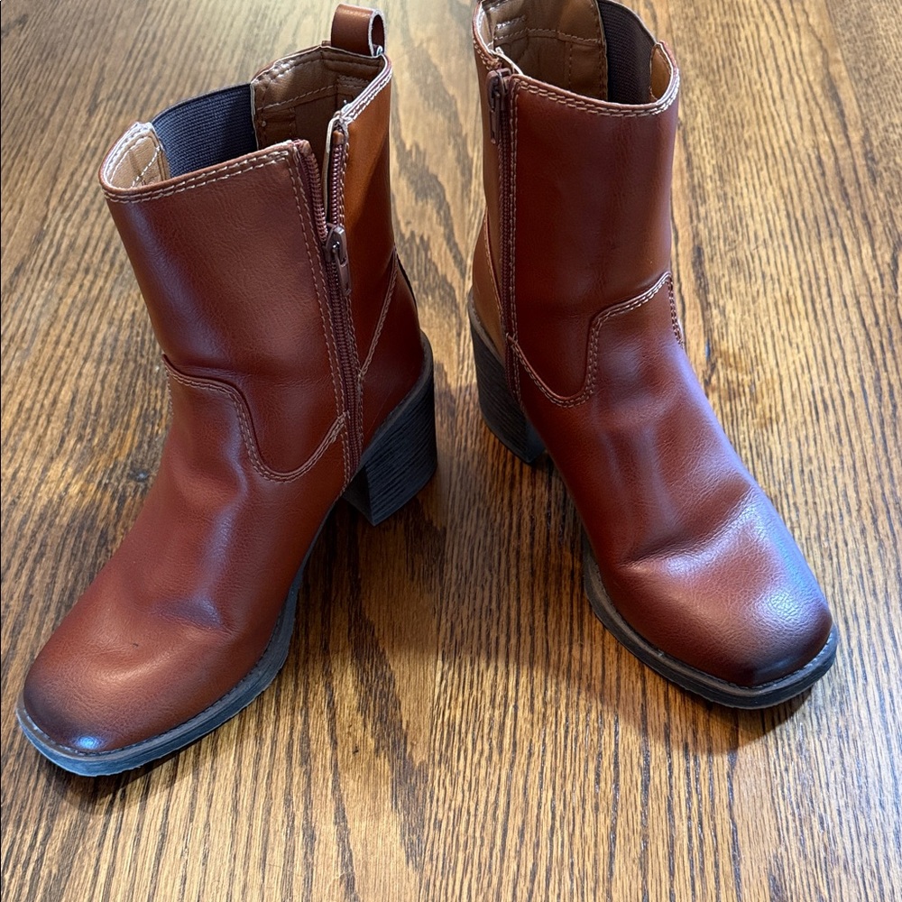 Zodiac Leather Ankle Boots Cognac Brown Block Heel Booties Size 8.5